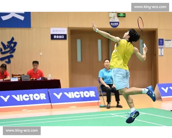 羽毛球竞技赛场：技术对抗与心理博弈的完美结合